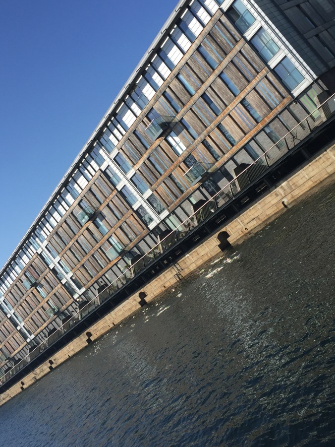 Copyright 2015 Kay Underdown/wavesandpebbles