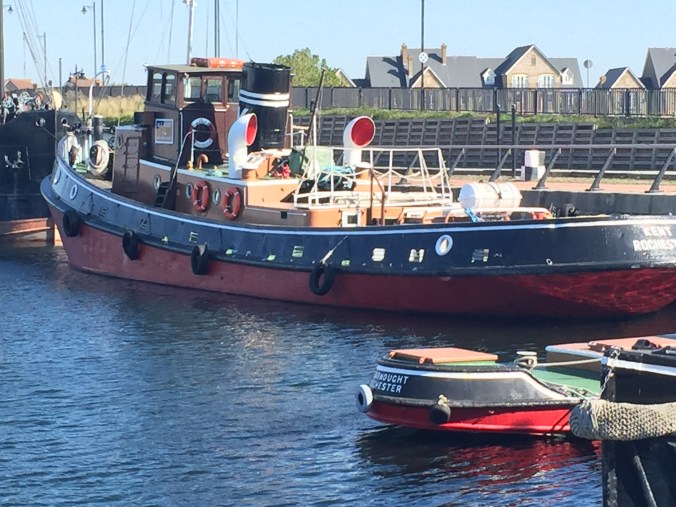 Copyright 2015 Kay Underdown/wavesandpebbles